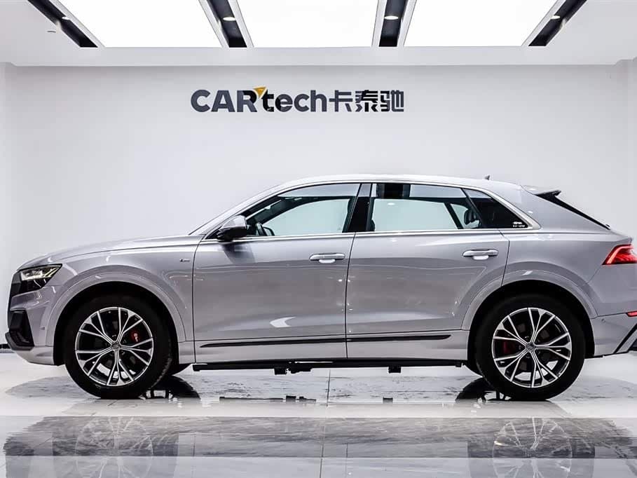 2019 Audi Q8 银灰色, 34,800 km, China export – photo 3