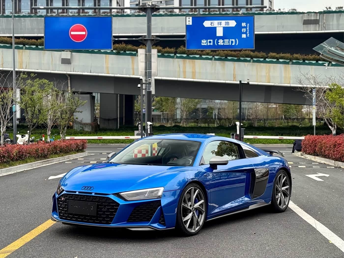 2021 Audi R8 Blue, 15,000 km, China export – photo 2
