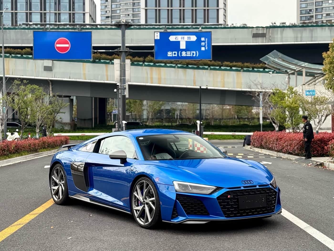 2021 Audi R8 Blue, 15,000 km, China export – photo 3