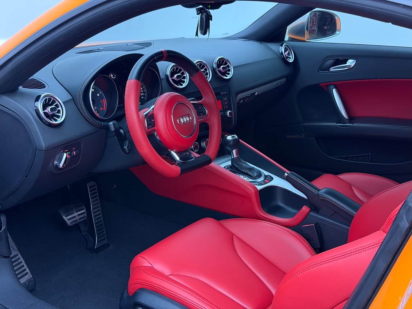 2010 Audi TTS Yellow, 60,000 km, China export – photo 4