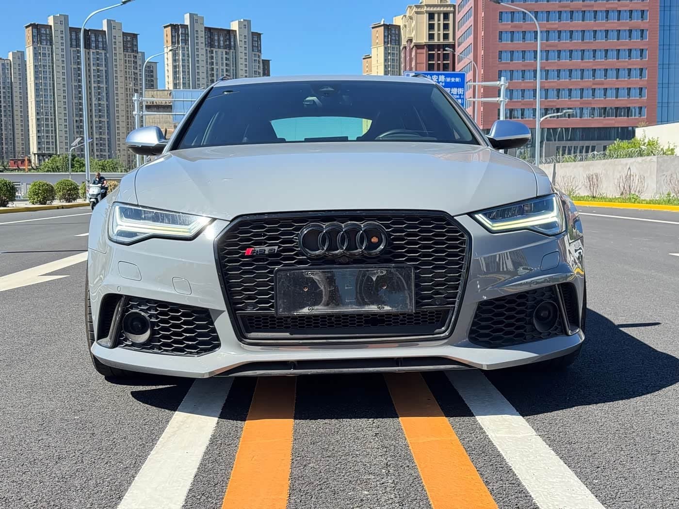 2016 Audi RS 6 银灰色, 45,000 km, China export – photo 2