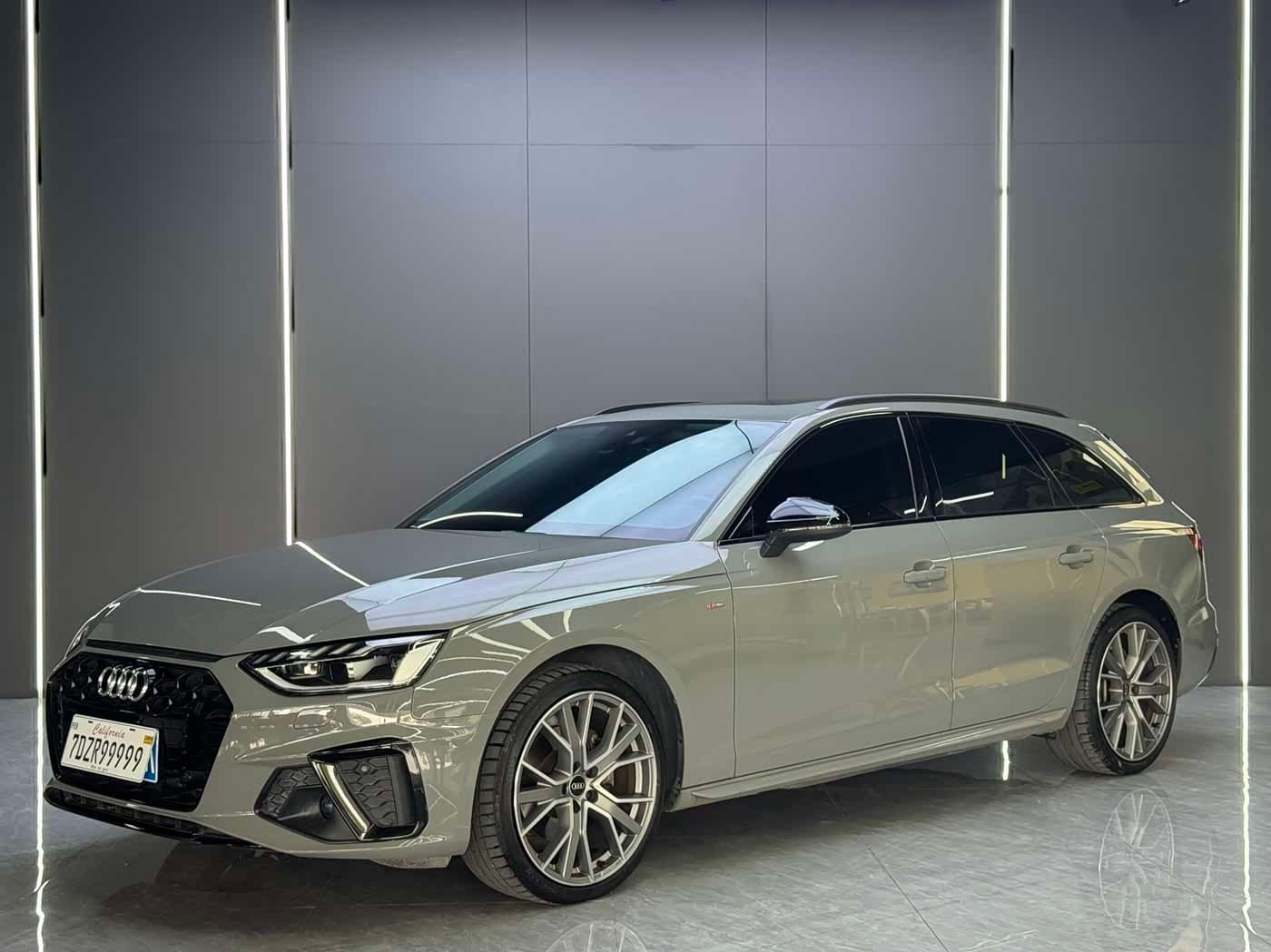 2021 Audi A4 Champagne, 49,000 km, China export – photo 1