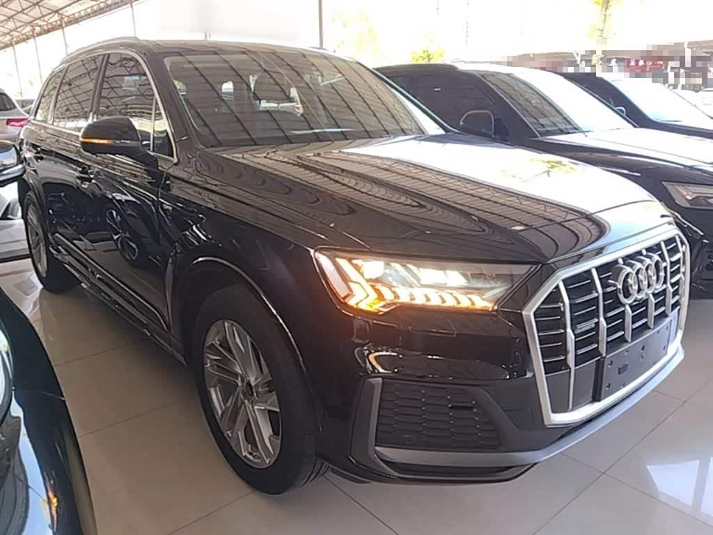 2020 Audi Q7 Black, 47,400 km, China export – photo 4