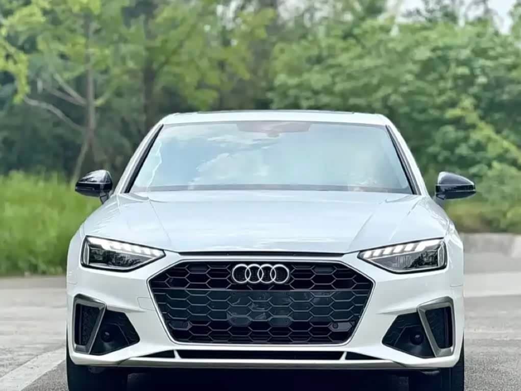 2021 Audi A4L White, 43,000 km, China export – photo 2