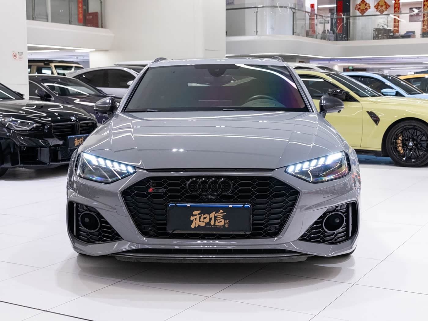 2021 Audi RS 4 银灰色, 37,000 km, China export – photo 2