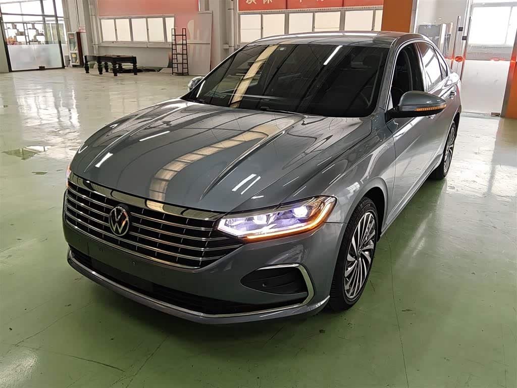 2022 Volkswagen Lavida Blue, 62,000 km, China export – photo 1