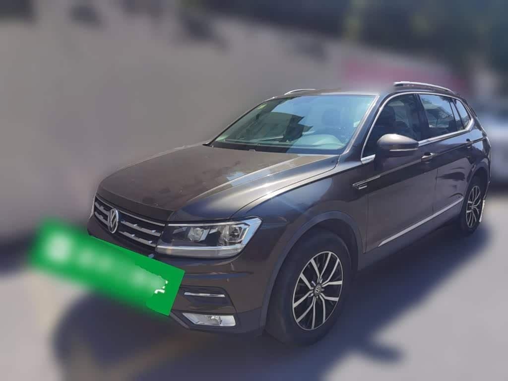 2018 Volkswagen Tiguan L Champagne, 108,200 km, China export – photo 2