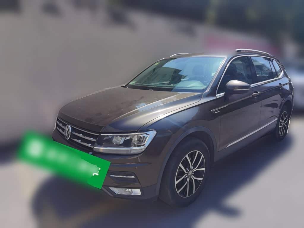 2018 Volkswagen Tiguan L Champagne, 108,200 km, China export – photo 1