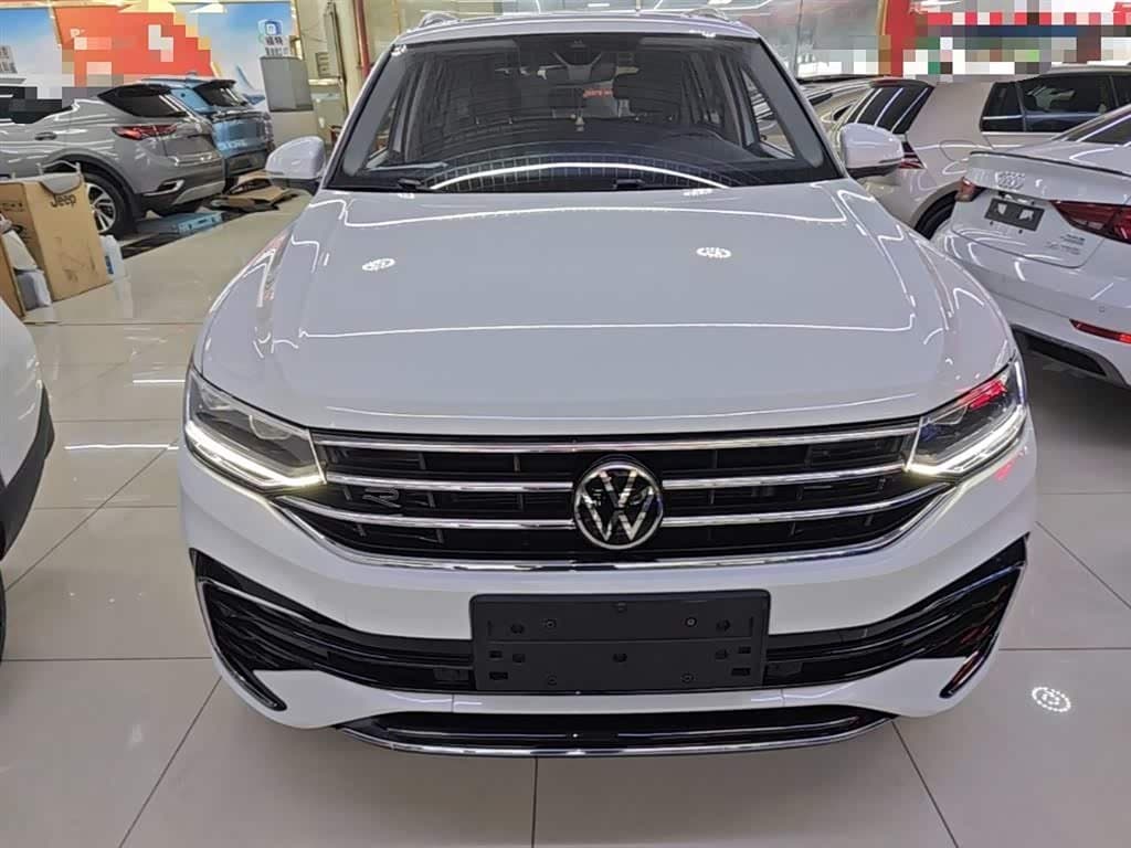 2022 Volkswagen Tiguan L White, 42,400 km, China export – photo 3