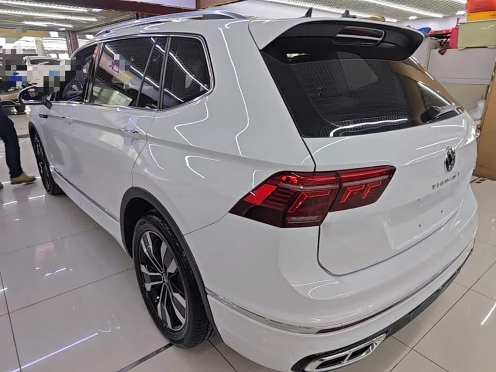 2022 Volkswagen Tiguan L White, 42,400 km, China export – photo 5