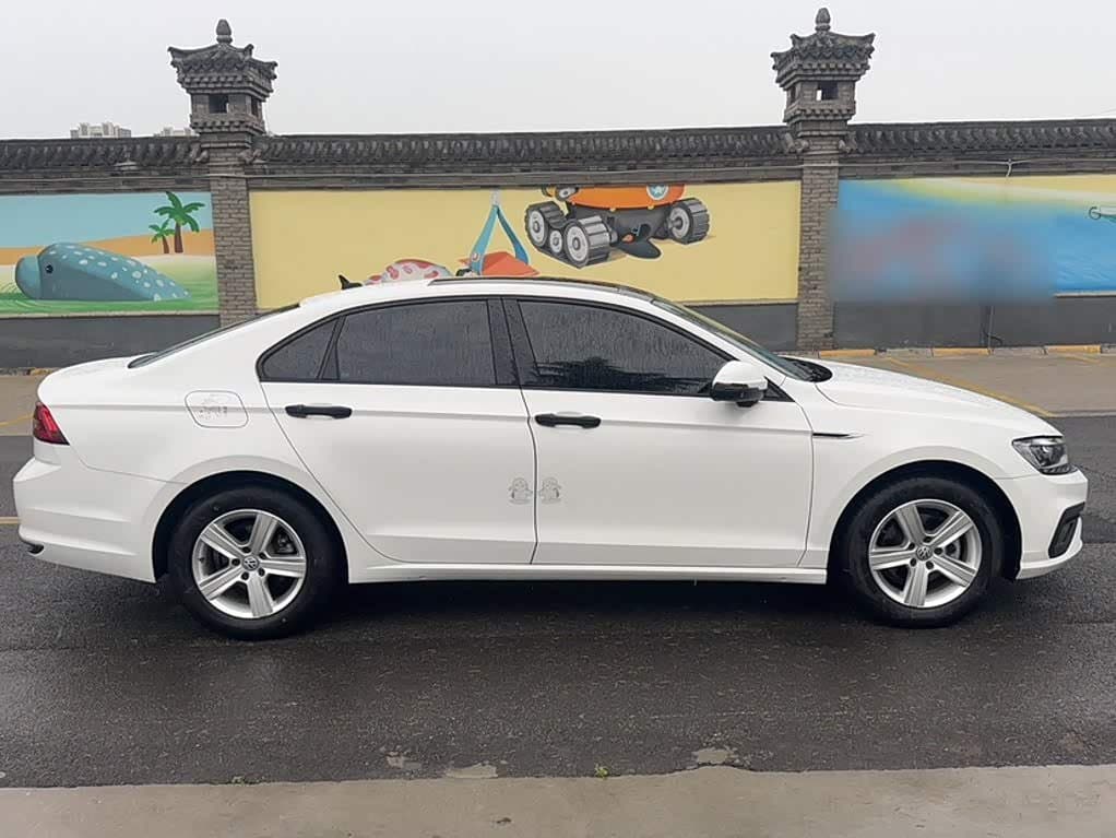2020 Volkswagen Lamando White, 50,200 km, China export – photo 4