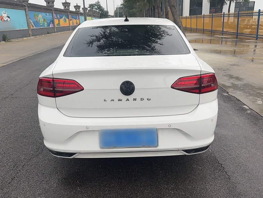 2020 Volkswagen Lamando White, 50,200 km, China export – photo 5