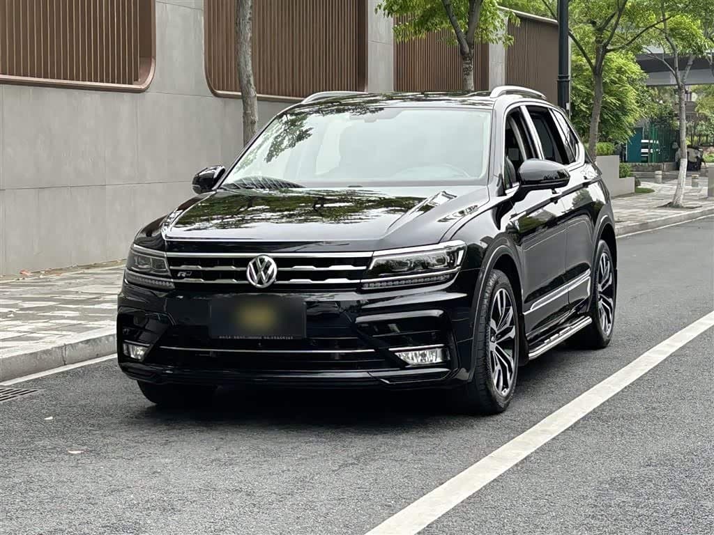 2020 Volkswagen Tiguan L Black, 58,900 km, China export – photo 1