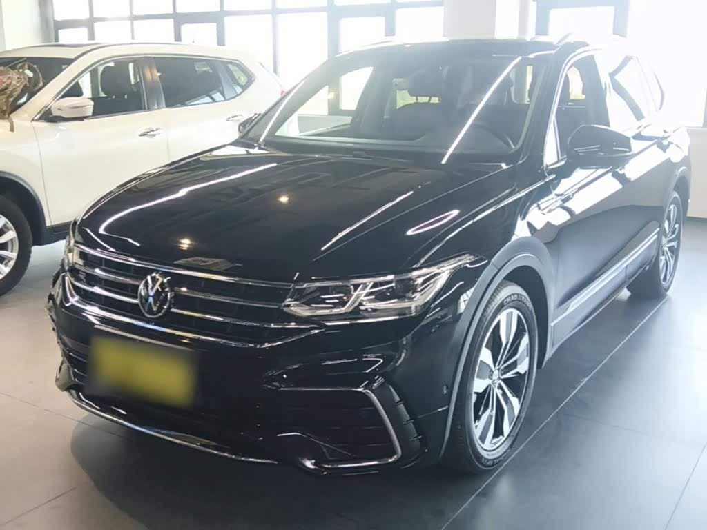 2021 Volkswagen Tiguan L Black, 68,000 km, China export – photo 2