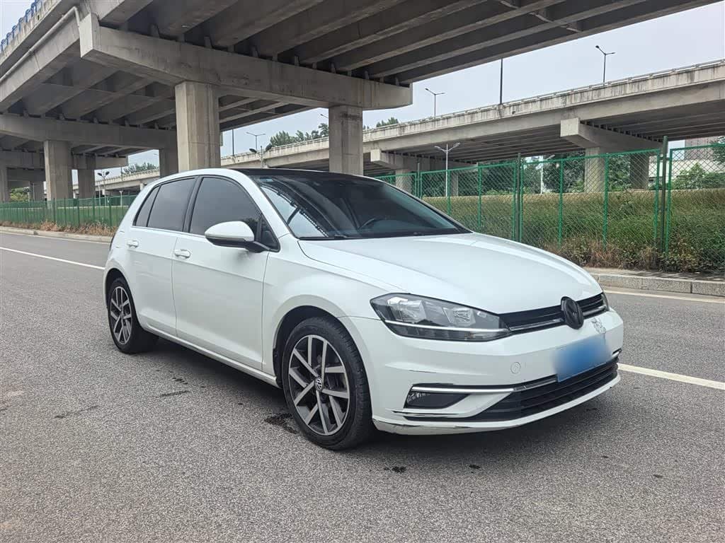 2017 Volkswagen Golf White, 59,700 km, China export – photo 4