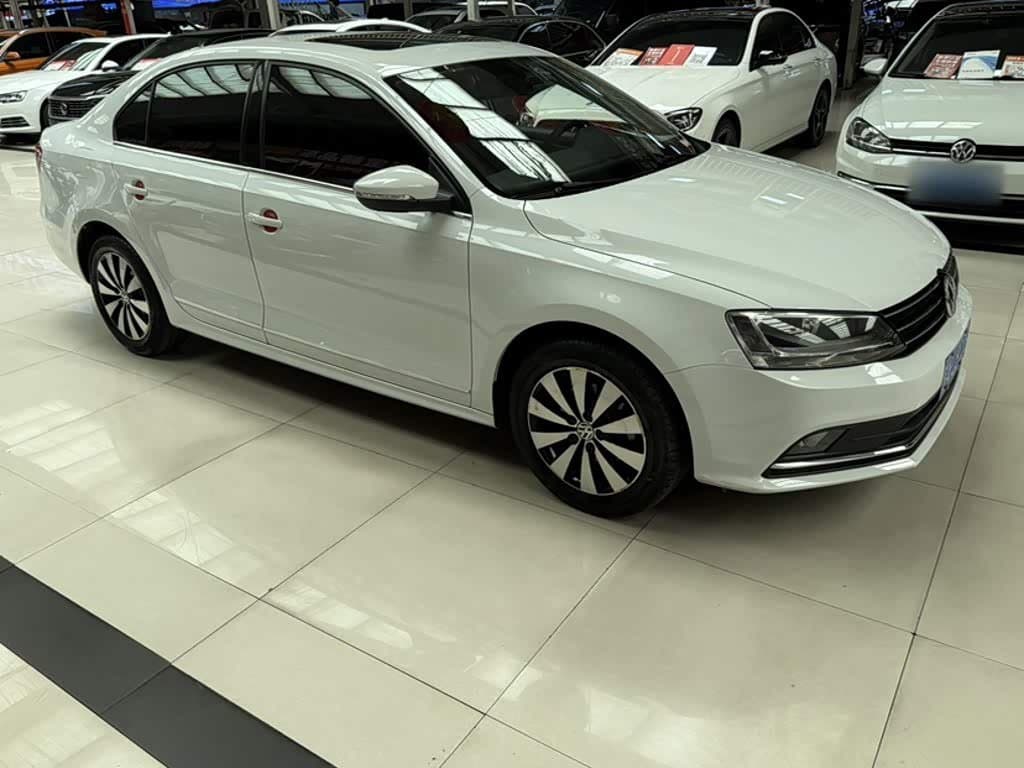 2017 Volkswagen Sagitar White, 26,200 km, China export – photo 4