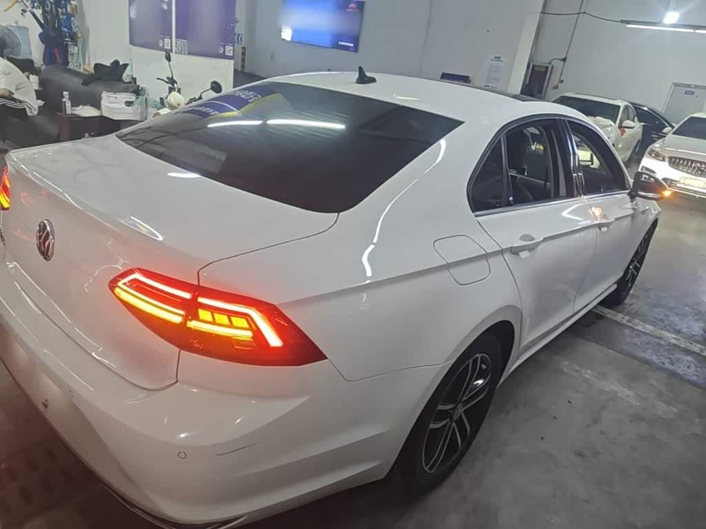 2020 Volkswagen Lamando White, 37,800 km, China export – photo 7