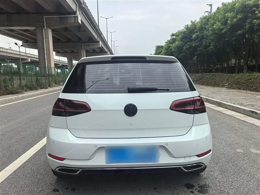 2017 Volkswagen Golf White, 59,700 km, China export – photo 6