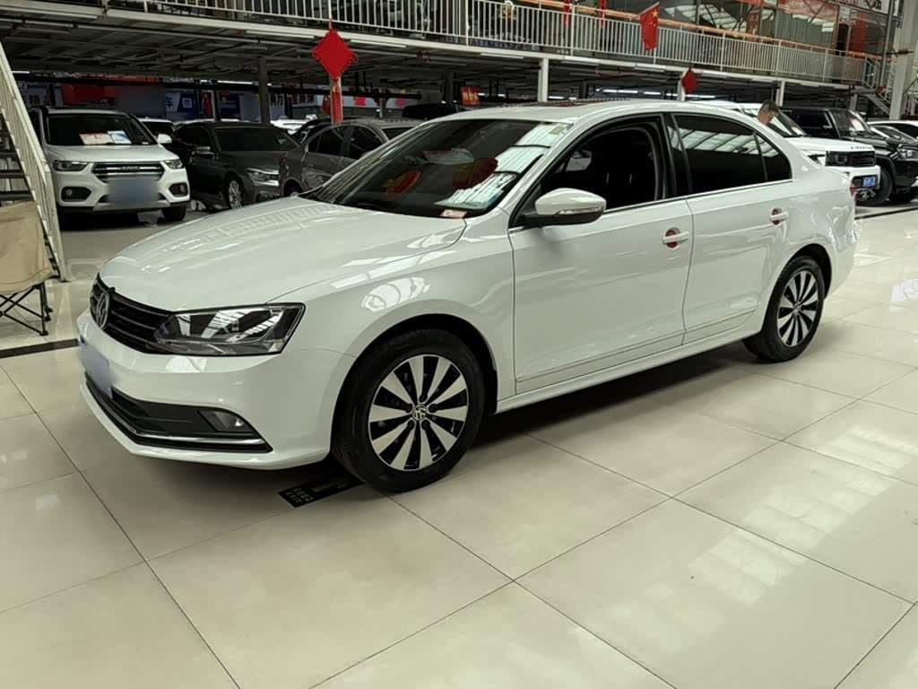 2017 Volkswagen Sagitar White, 26,200 km, China export – photo 1