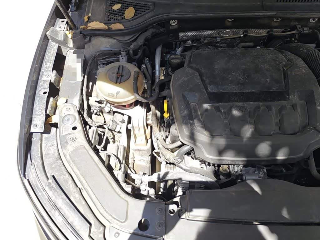 2024 Volkswagen Passat Black, 14,500 km, China export – photo 4