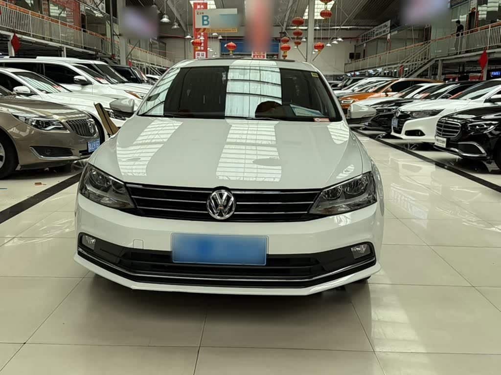 2017 Volkswagen Sagitar White, 26,200 km, China export – photo 3