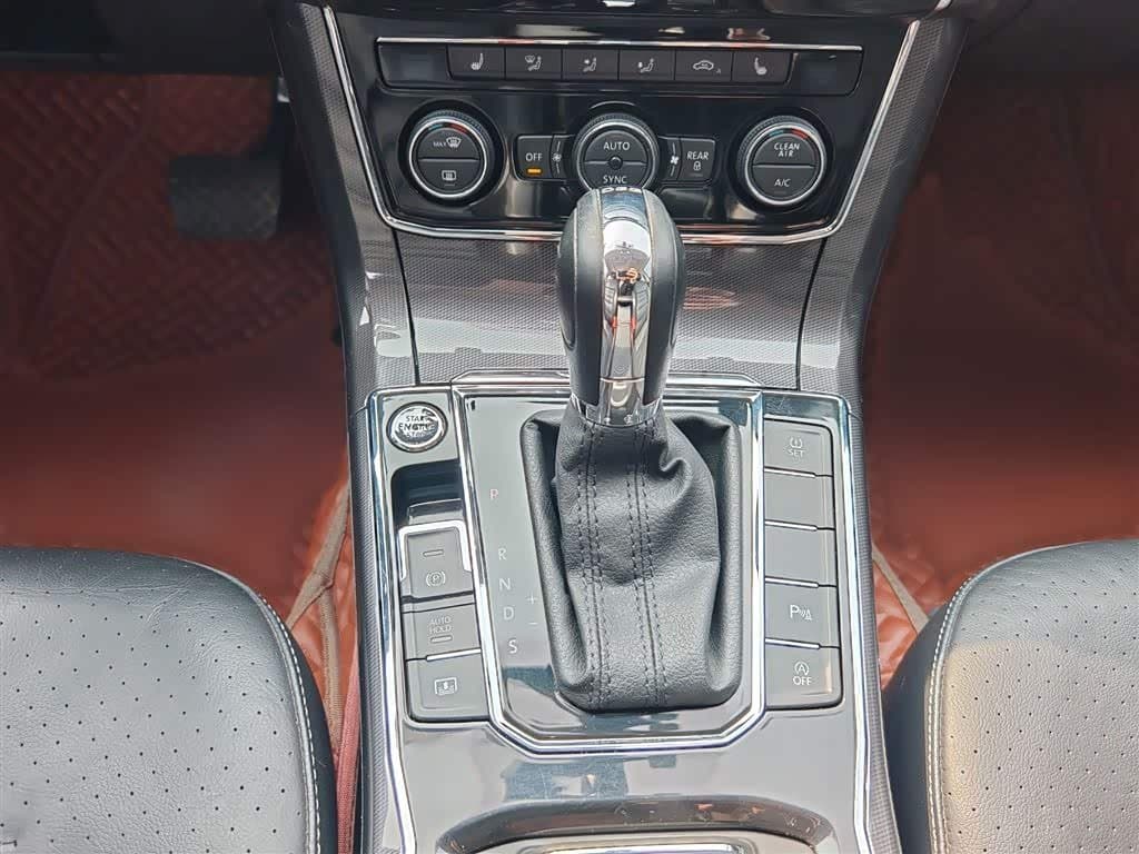 2017 Volkswagen Passat Black, 135,600 km, China export – photo 7