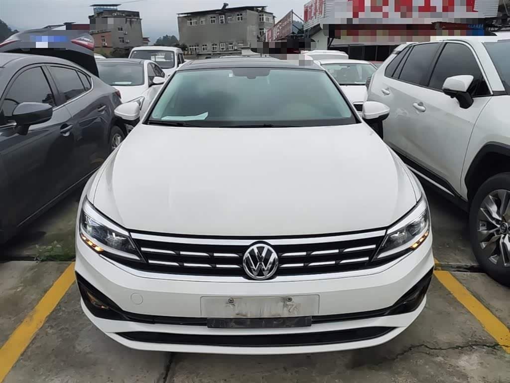 2020 Volkswagen Lamando White, 59,200 km, China export – photo 3