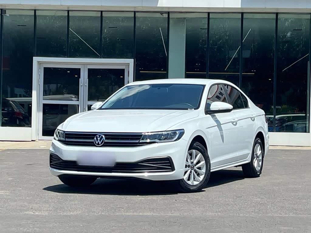 2020 Volkswagen Bora White, 17,900 km, China export – photo 1