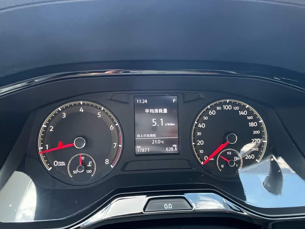 2020 Volkswagen Bora White, 17,900 km, China export – photo 4