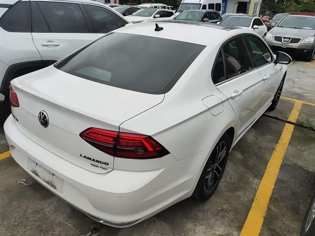 2020 Volkswagen Lamando White, 59,200 km, China export – photo 7
