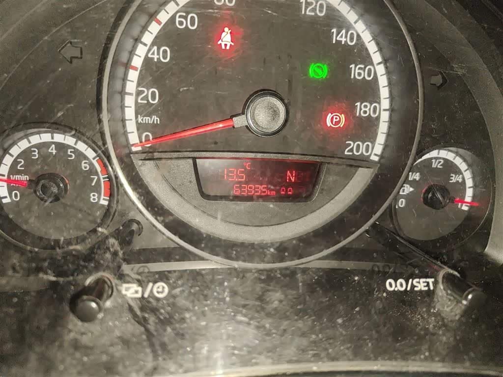 2015 Volkswagen up! Red, 63,900 km, China export – photo 5