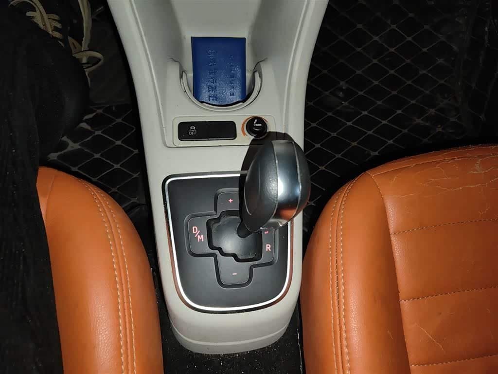 2015 Volkswagen up! Red, 63,900 km, China export – photo 7