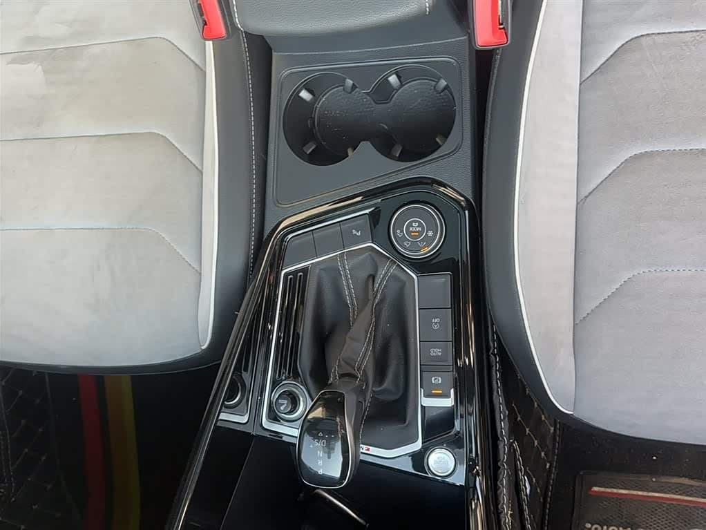 2018 Volkswagen Tayron White, 28,400 km, China export – photo 6