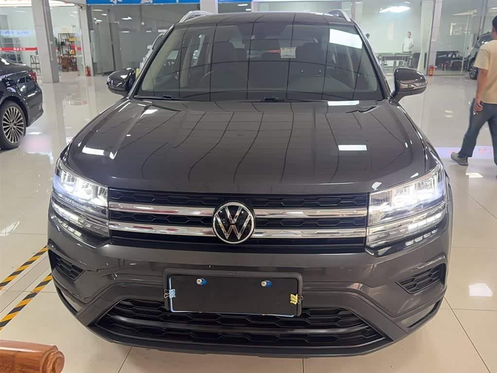 2020 Volkswagen Tharu 银灰色, 37,000 km, China export – photo 5