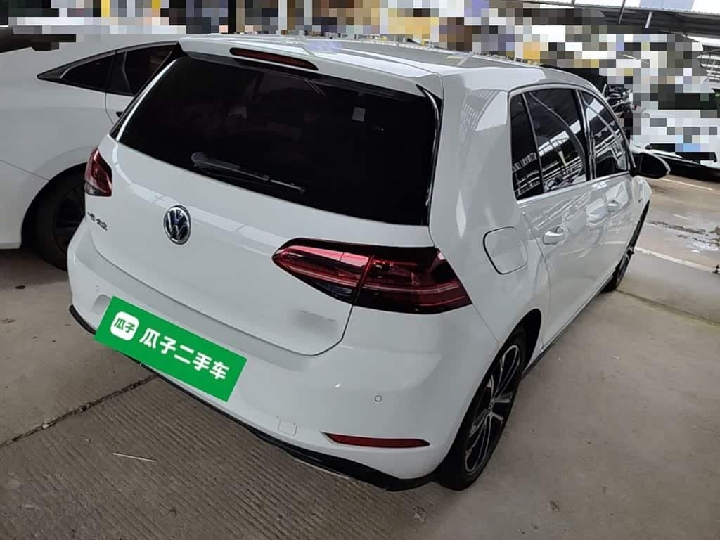 2017 Volkswagen Golf White, 31,400 km, China export – photo 7