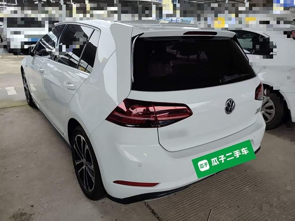 2017 Volkswagen Golf White, 31,400 km, China export – photo 5