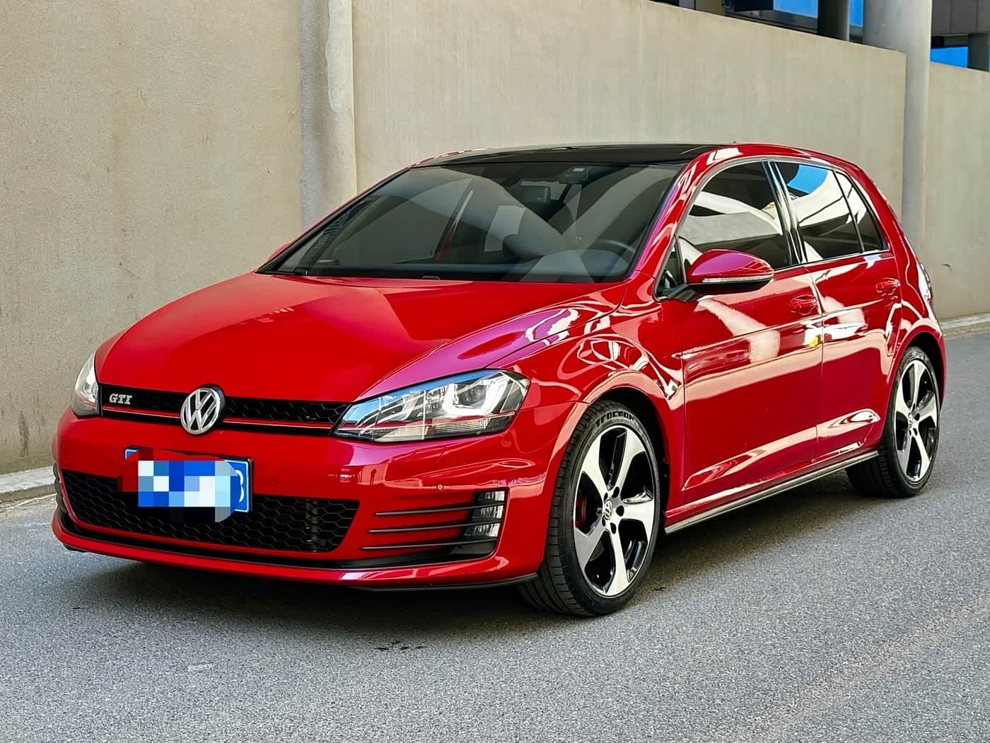 2015 Volkswagen Golf GTI Red, 100,000 km, China export – photo 1