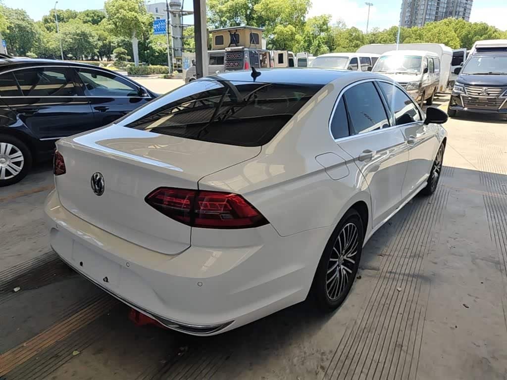 2019 Volkswagen Lamando White, 78,900 km, China export – photo 7