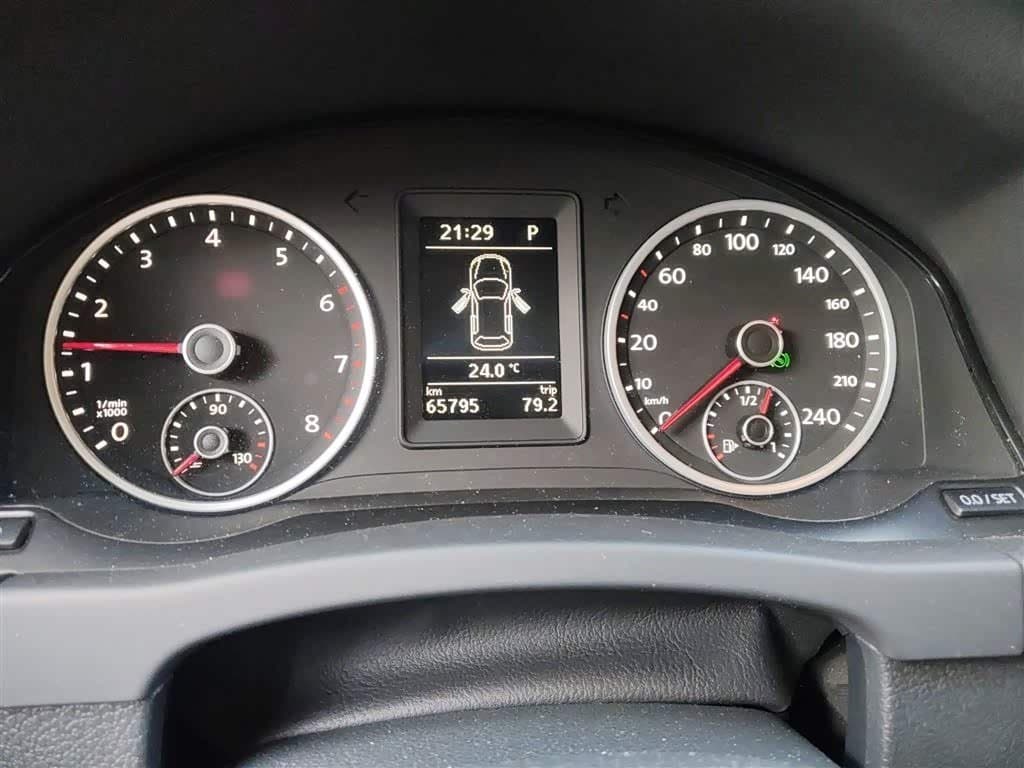 2016 Volkswagen Tiguan White, 65,800 km, China export – photo 4