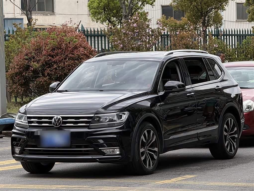 2020 Volkswagen Tiguan L Black, 77,500 km, China export – photo 2