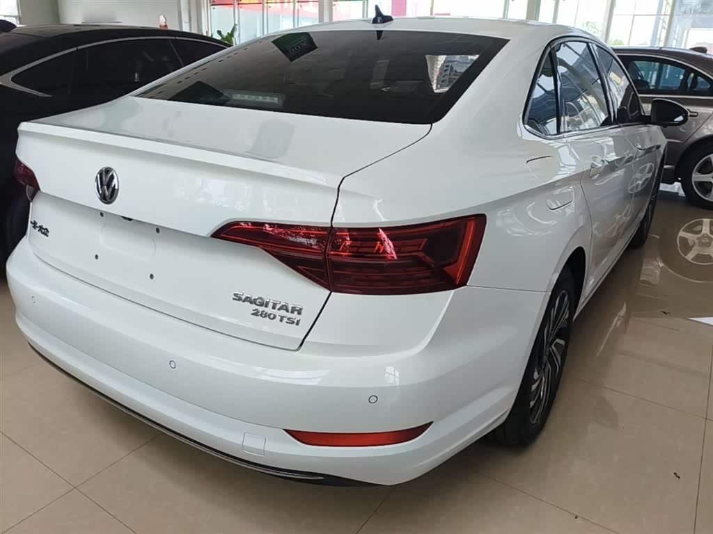 2022 Volkswagen Sagitar White, 43,900 km, China export – photo 7