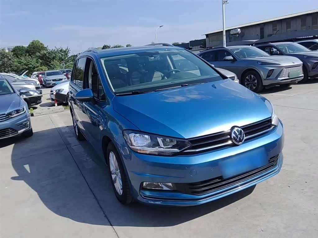 2017 Volkswagen Touran Blue, 45,000 km, China export – photo 4