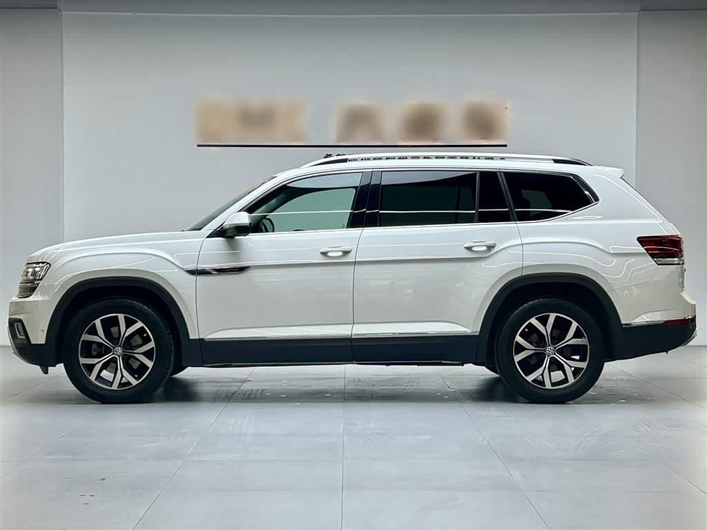2019 Volkswagen Teramont White, 89,500 km, China export – photo 4