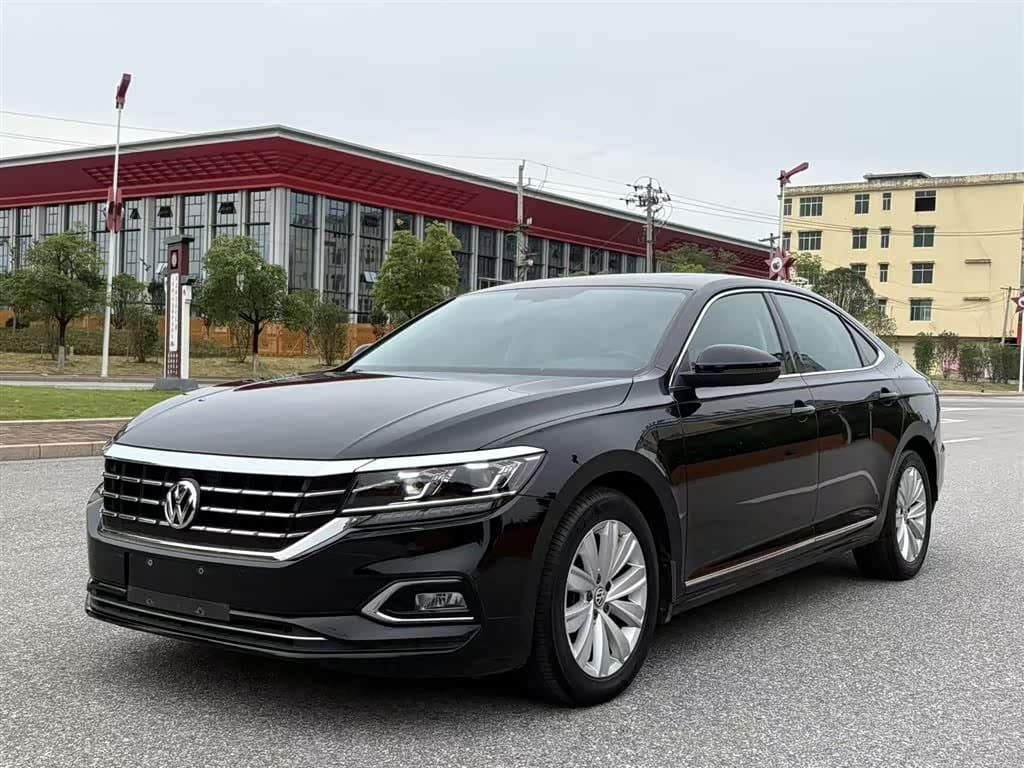 2018 Volkswagen Passat Black, 75,300 km, China export – photo 1
