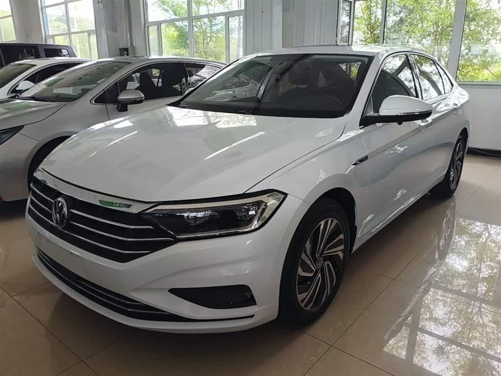 2022 Volkswagen Sagitar White, 43,900 km, China export – photo 1