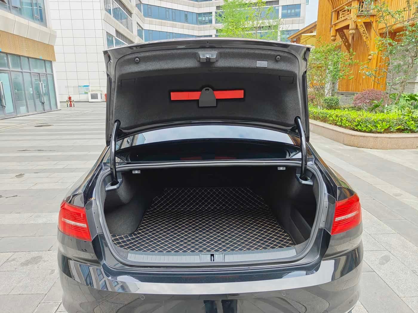 2016 Volkswagen Magotan Black, 79,000 km, China export – photo 6