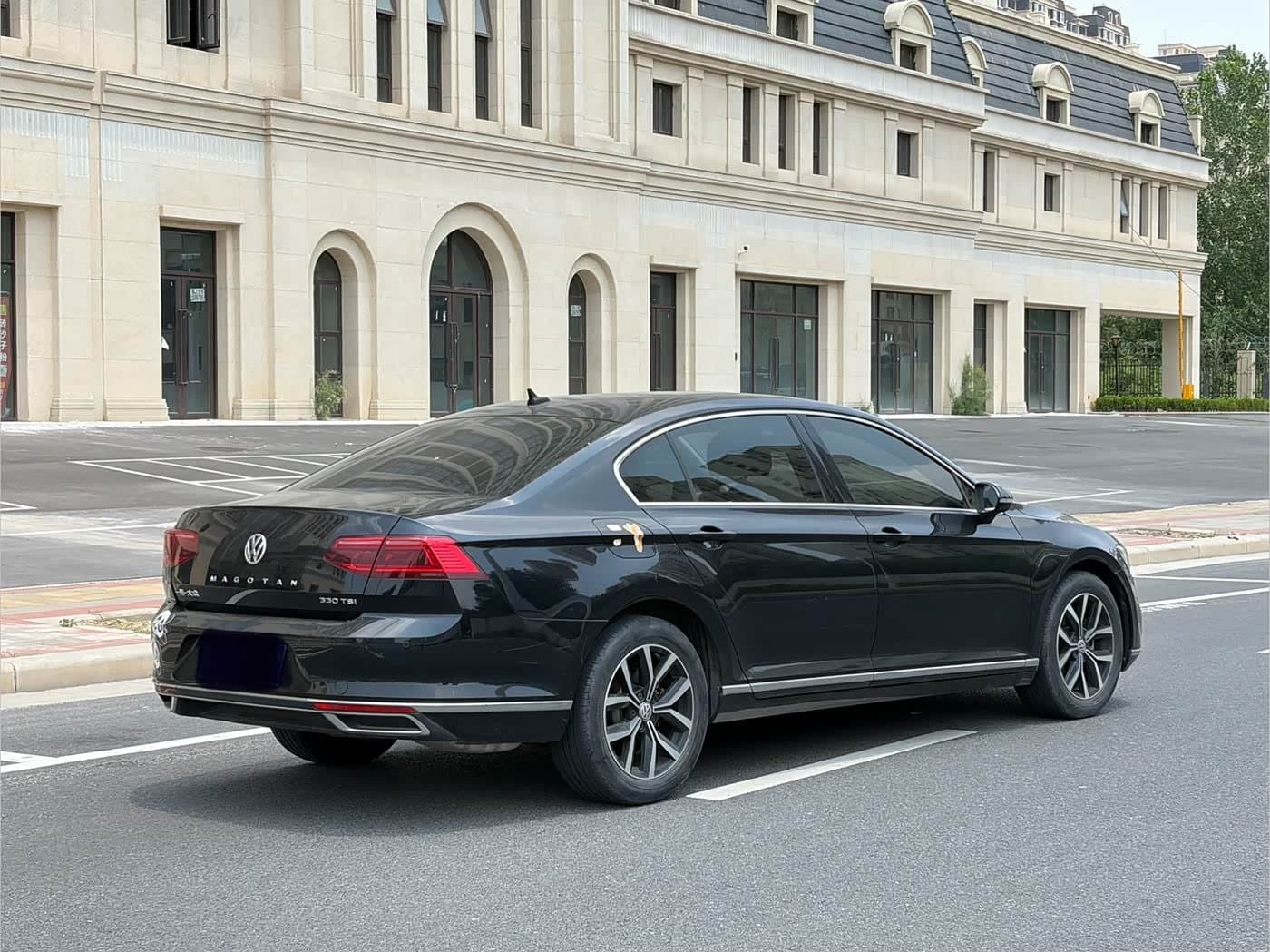 2019 Volkswagen Magotan Black, 70,000 km, China export – photo 7