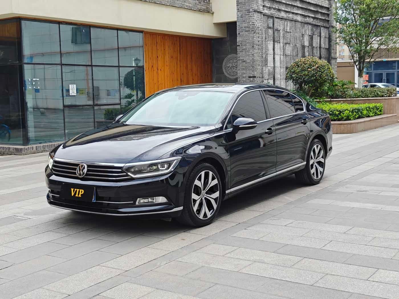2016 Volkswagen Magotan Black, 79,000 km, China export – photo 1
