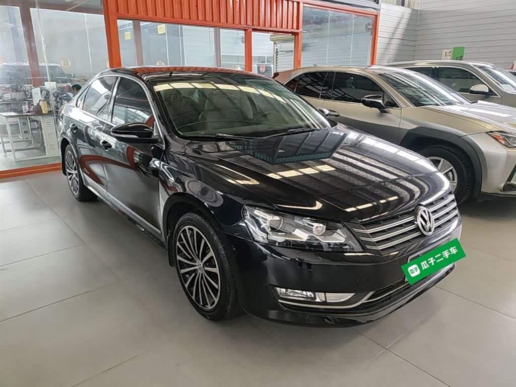 2014 Volkswagen Passat Black, 54,400 km, China export – photo 4