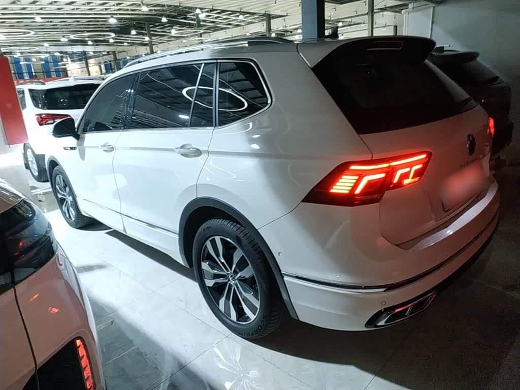 2021 Volkswagen Tiguan L White, 45,300 km, China export – photo 5
